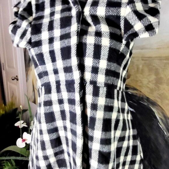 USED: Jane and Justin Sophisticated plde wool Size  S. - Picture 9 of 10